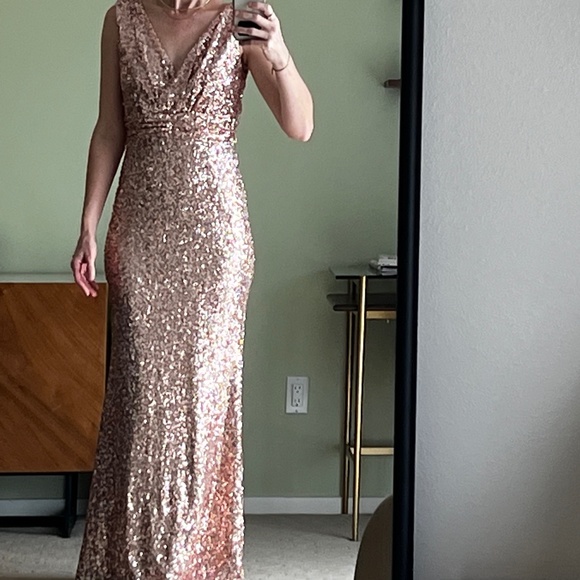Belle Badgley Mischka rose gold sequin gown,  sleeveless, Sz 2 - Picture 9 of 9